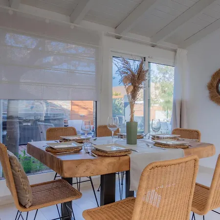 Tatil Evi Tetir Black House