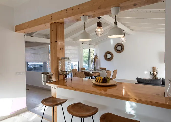 Tetir Black House Casa de Férias *