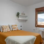 Tetir Black House * 푸에르토델로사리오